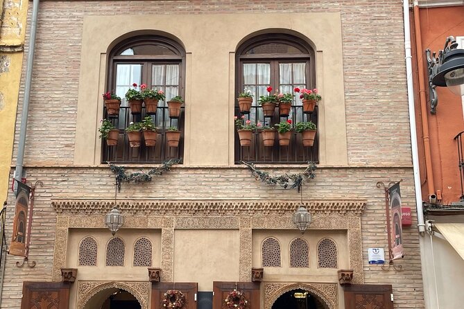 A Self-Guided Tour of Ancient Malaga’s History - Stop-by-stop: the ancient Malaga story as you walk from Plaza de la Marina