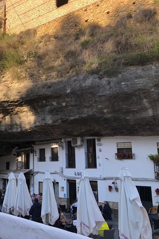 ab Marbella/Estepona: VIP-Tour Ronda + Setenil d. l. Bodegas - Ronda, the Gorge, and La Ciudad: where the day starts