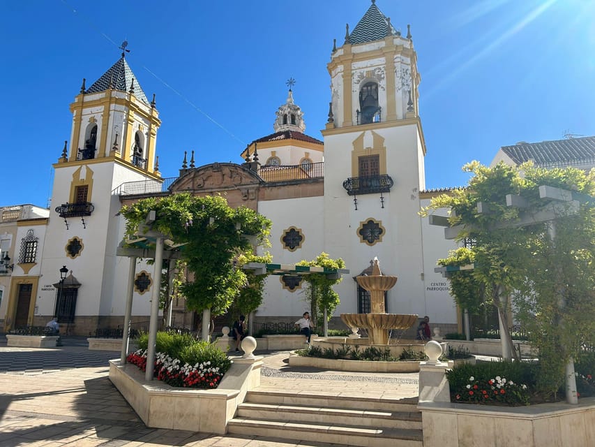 ab Marbella: Private VIP-Tour Ronda incl. Transfer + Tapas - The Plaza de Toros de Ronda: learn the bullring history, pay only if you want