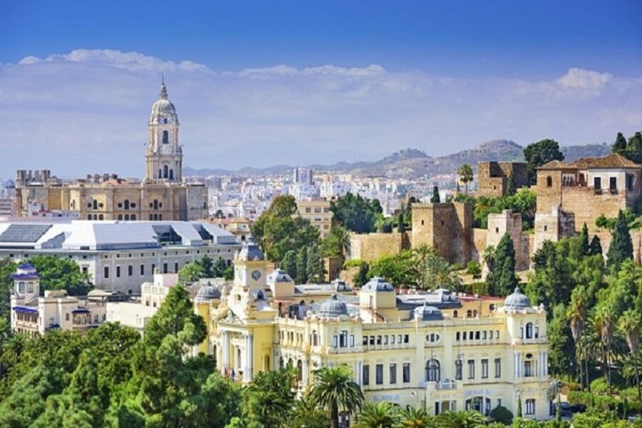 Alcazaba and Gibralfaro Private Tour. Skip The Line - Step One: Skip-the-Line Entry and First Impressions Inside