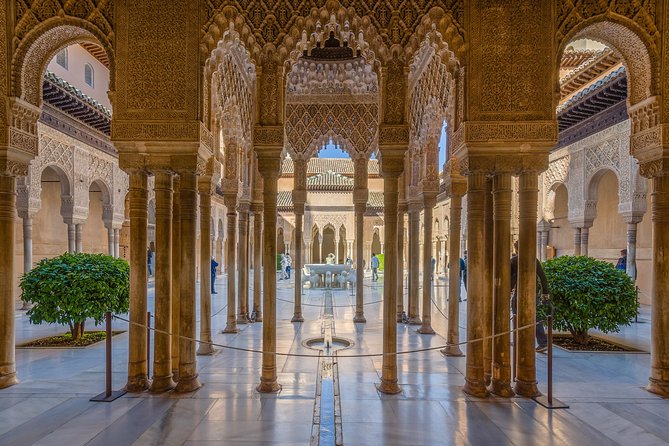 Alhambra and Granada Private Tour from Marbella, Malaga and port - Setting off from Malaga, and why an 8:30 am start matters