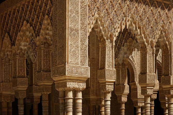 Alhambra, Nasrid Palaces and Generalife Private Tour from Malaga - Price and Value: Is $472.86 Worth It?