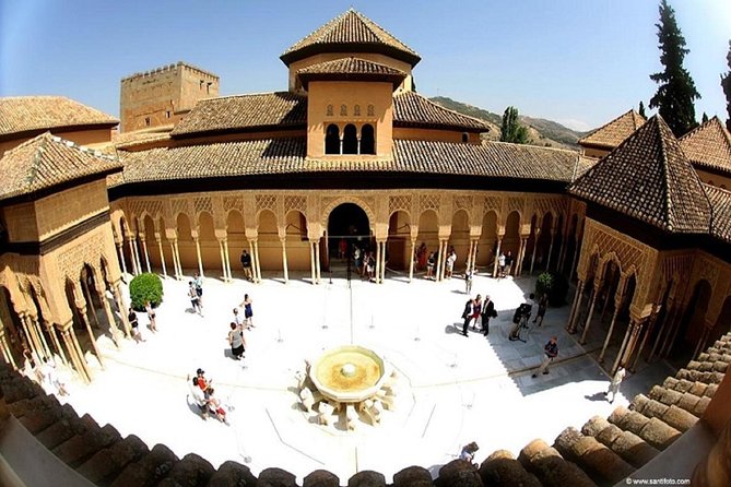 Alhambra, Nasrid Palaces and Generalife Private Tour from Malaga - Priority Access at the Alhambra, Nasrid Palaces, and Alcazaba