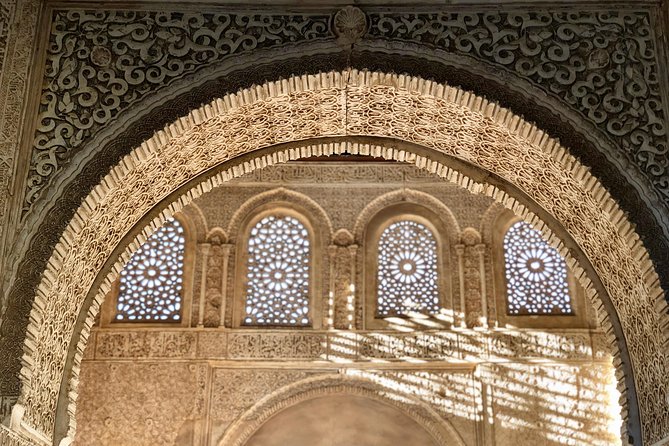 Alhambra Private Tour from Marbella: with Transport and skip-the-line tickets - From Marbella to the Alhambra, the real value of private transport