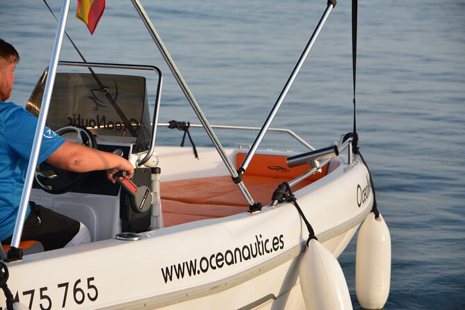 Alquiler de barco sin titulacion en Malaga - Meeting Oceanautic in Benalmádena: Getting On the Water Without the Usual Chaos