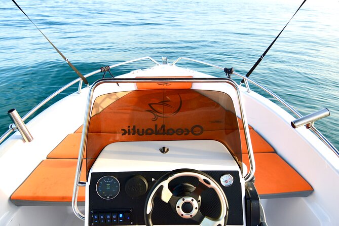 Alquiler de barco sin titulacion en Malaga - Snorkeling and Chilled Water: The Free Extras That Matter