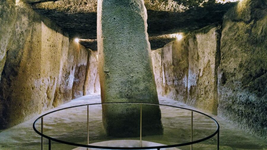 Antequera: Dolmens and El Torcal Tour with Transfer - Pickup at Puerta de Estepa, van ride flow, and the “easy mode” schedule