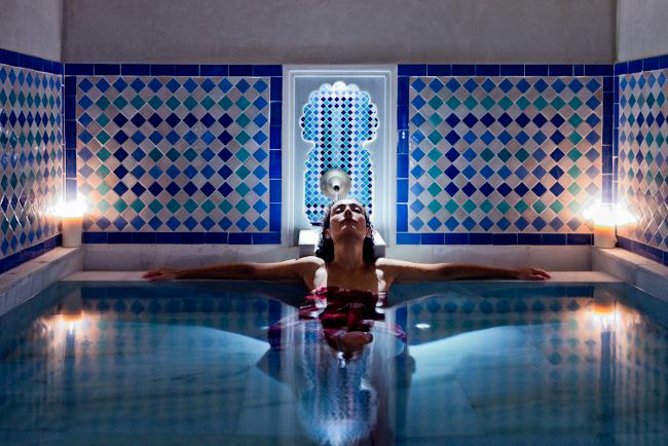 Arabian Baths Experience at Malaga’s Hammam Al Andalus - Your 1.5-hour thermal circuit: tea, hot water, cold plunge, steam