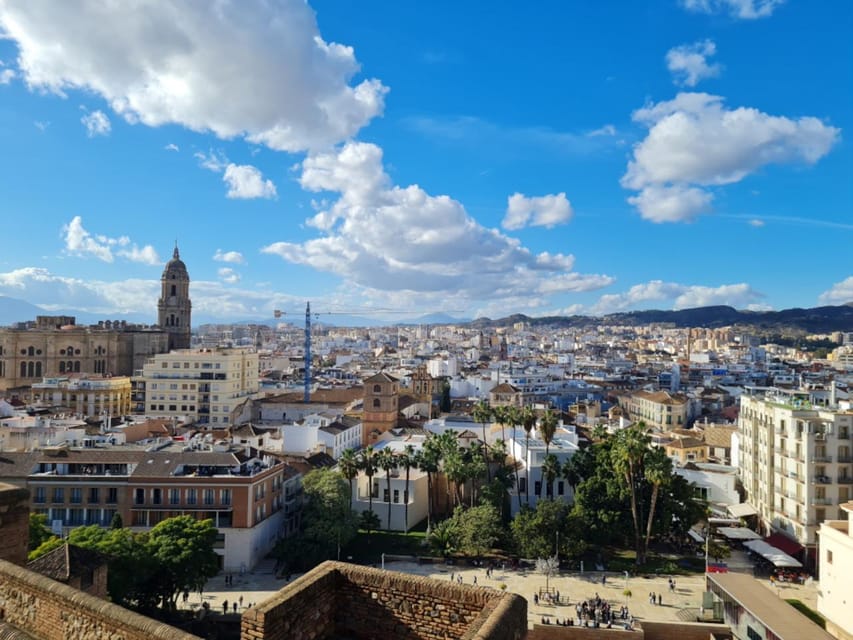 Audioguide City Walk Malaga for cruises (German & English) - Key Highlights You’ll Actually Use