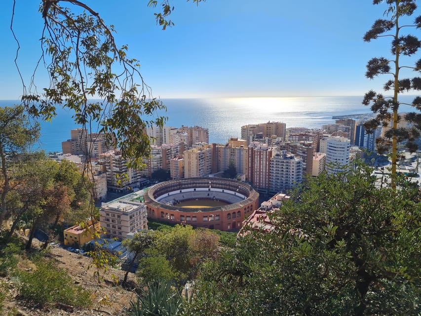 Audioguide City Walk Malaga for cruises (German & English) - Pacing, Photos, Shopping, and Rest Breaks