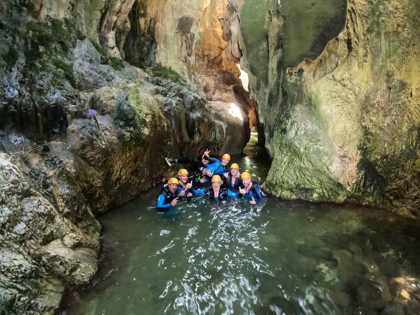 Benahavís: Canyoning Guided Tour at Guadalmina River - Canyoning on the Guadalmina River, fast access from Benahavís