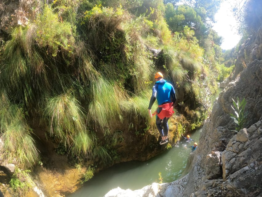 Benahavís: Canyoning Guided Tour at Guadalmina River - Timing in Andalusia, avoiding heat and crowds
