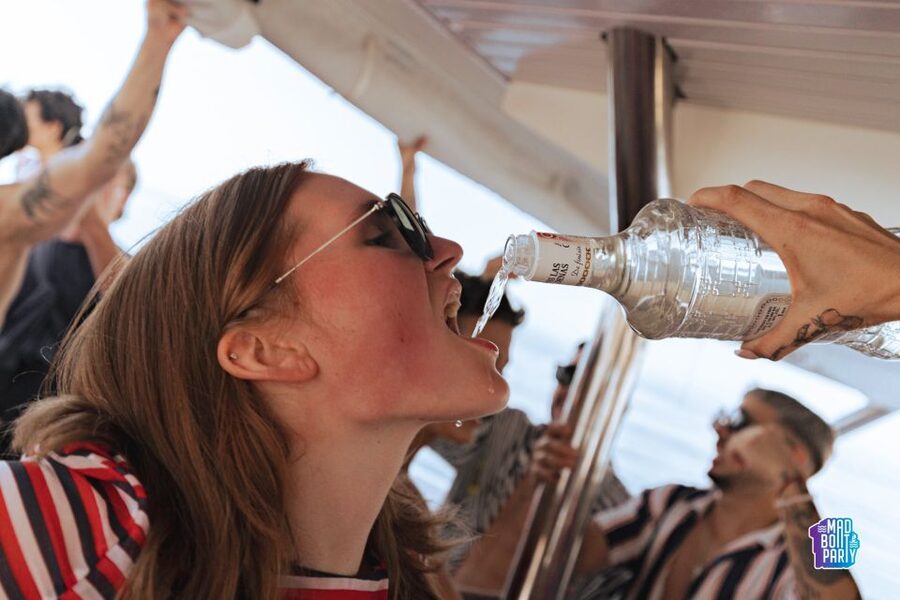 Benalmadena: Boat Party with a Drink - Drinks and Value: What’s Included vs What You Buy On Board