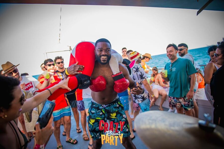 Benalmadena: Boat Party with a Drink - Safety and Comfort: Waves, Sickness, and How to Choose Your Spot