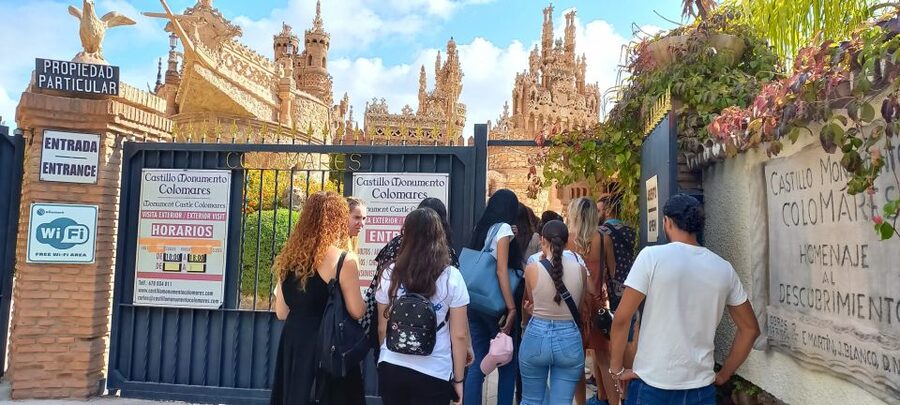 Benalmadena: Colomares Castle Tour with Entry Ticket - Why Colomares Castle Feels Like Storytelling in Stone