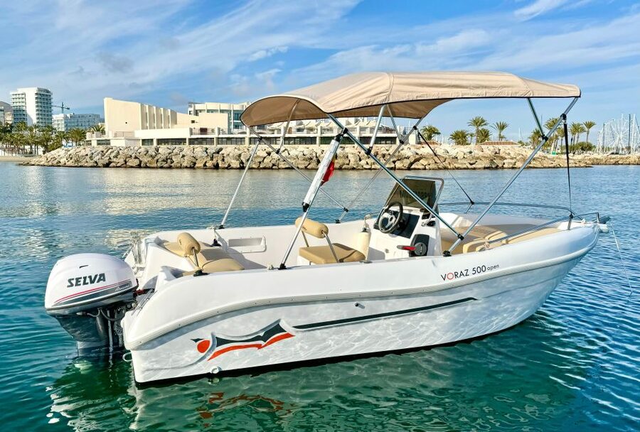 Benalmádena: Costa del Sol License-Free Boat Rental - A Quick Decision Guide: Should You Book It?