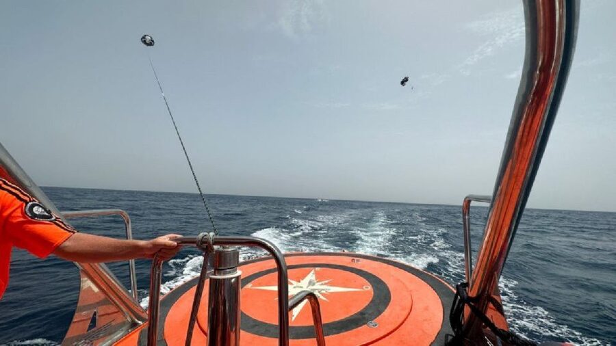 Benalmádena: Deluxe Parasailing Flight from Benalmadena Port - Where You Start: Finding Pirate Parasailing Near Costasol Cruceros