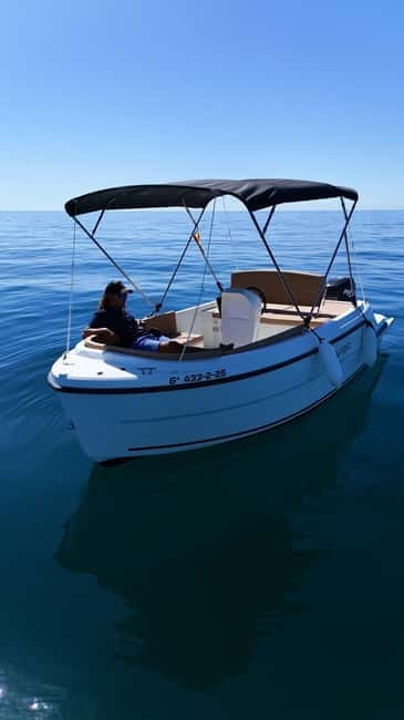 Benalmádena: license-Free Rent Boat for Dolphin Watching - How the Boat Works When You Are “Captain Your Own” (With Guidance)