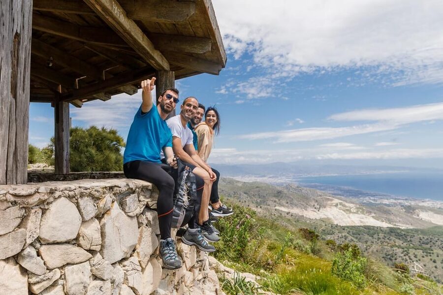 Benalmádena: Mount Calamorro Cable Car Ticket - Photography reality: windows, wind, and clearing the shot