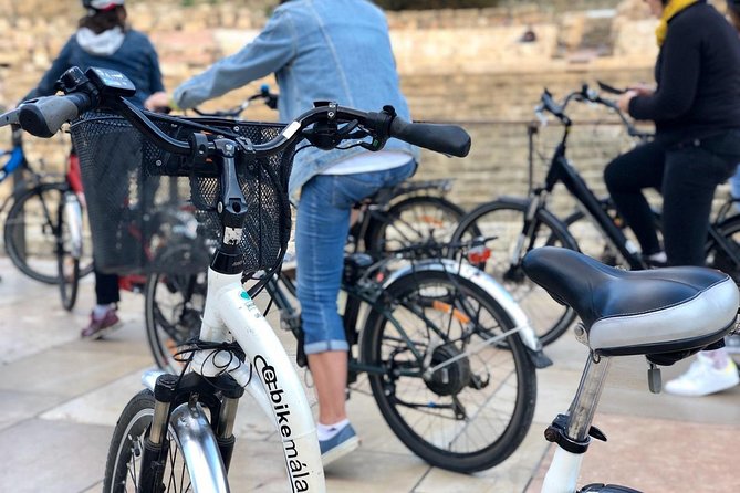Bike Rental in Malaga - Getting your bike, lock, and helmet situation sorted
