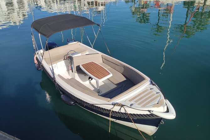 Boat Rental Without License in Benalmádena - What the private setup feels like in real life