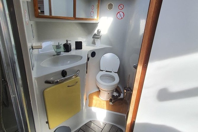 Boat Trip in Fuengirola, Dolphin Watching and Drinks - About the yacht ride: what the schedule really feels like