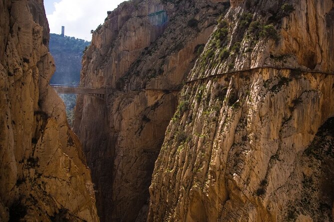Caminito del Rey Day Trip from Costa del Sol - Footing, gear rules, and the real safety limits you should respect