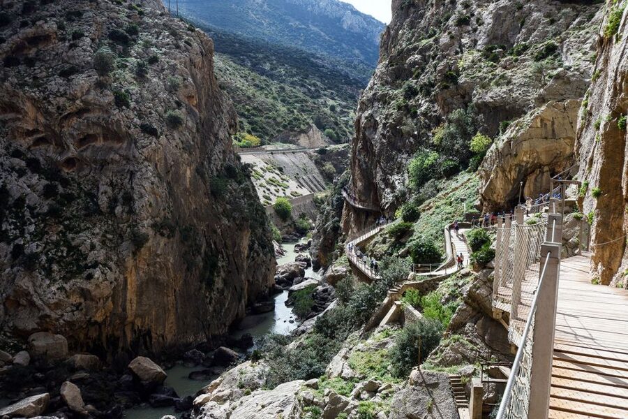 Caminito del Rey: Guided Tour with 1 Drink and Shuttle Bus - How safety and rules shape your day