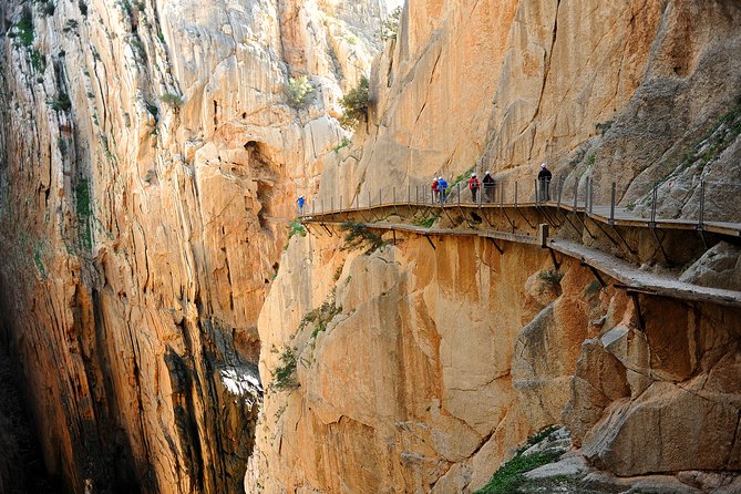 Caminito del Rey Small Group Tour from Malaga with Picnic - Meeting in Malaga at 8:30, then straight toward the park