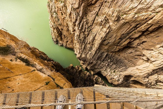 Caminito del Rey Tour from Malaga - When it feels hot or windy: what to pack for a gorge day
