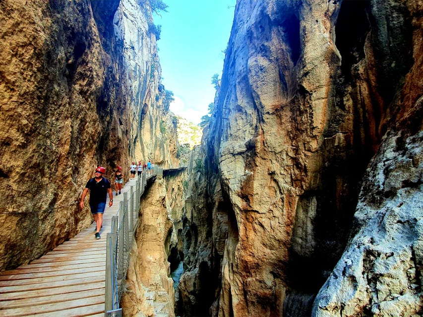 Caminito del Rey: Tour with Official Guide and Drink - Should You Book This Caminito del Rey Official-Guide Tour?