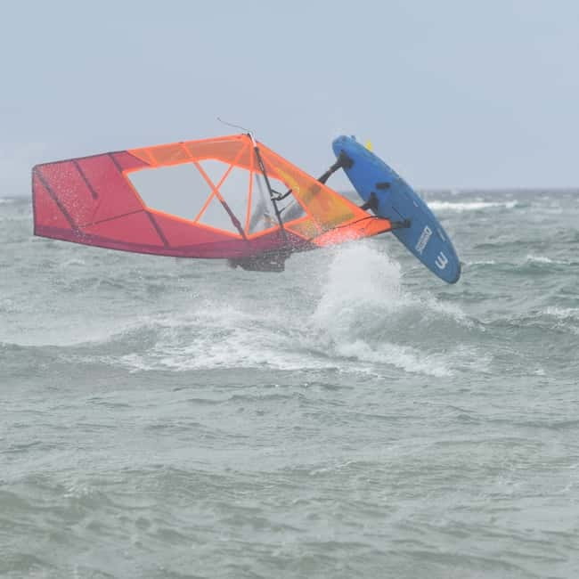 Costa del Sol: Beginner class Dynamic Windsurfing - Practical tips to get the most from your first session