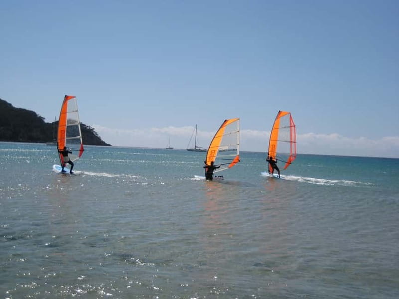 Costa del Sol: Beginner class Dynamic Windsurfing - Where you meet: Atalaya Isdabe, then Asociacion Torre de Baños