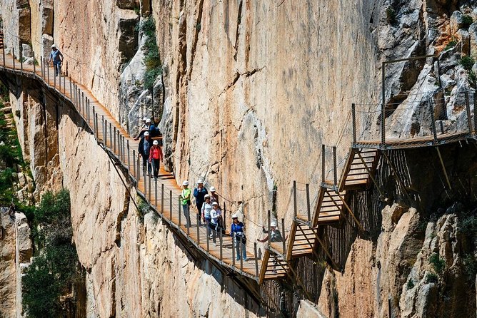 Dare to take a walk along the Caminito del Rey path private tour from Malaga - The hike basics: distance, stairs, and pacing for real bodies
