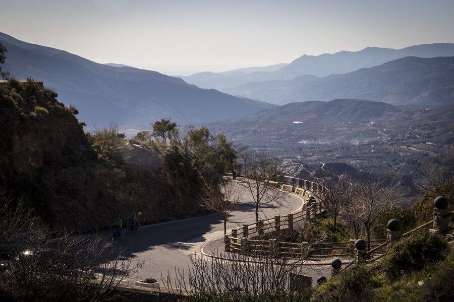 Discovering Las Alpujarras from Málaga - SemiPrivate - Pampaneira: narrow streets, a real wandering block, and a refreshment break