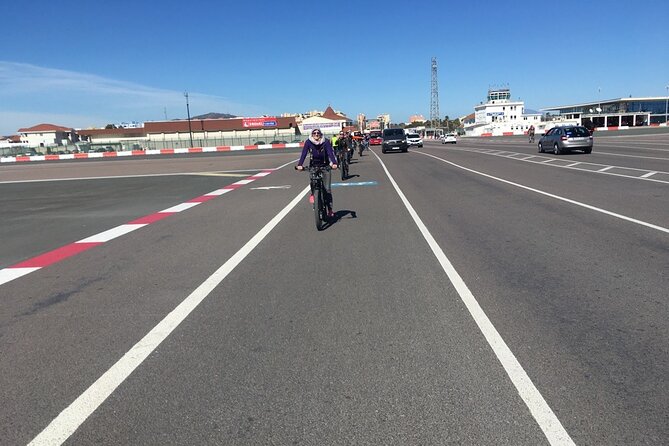 EBike-Gibraltar: Rock Around Tour - The local HMS Victory story near Rosia Bay