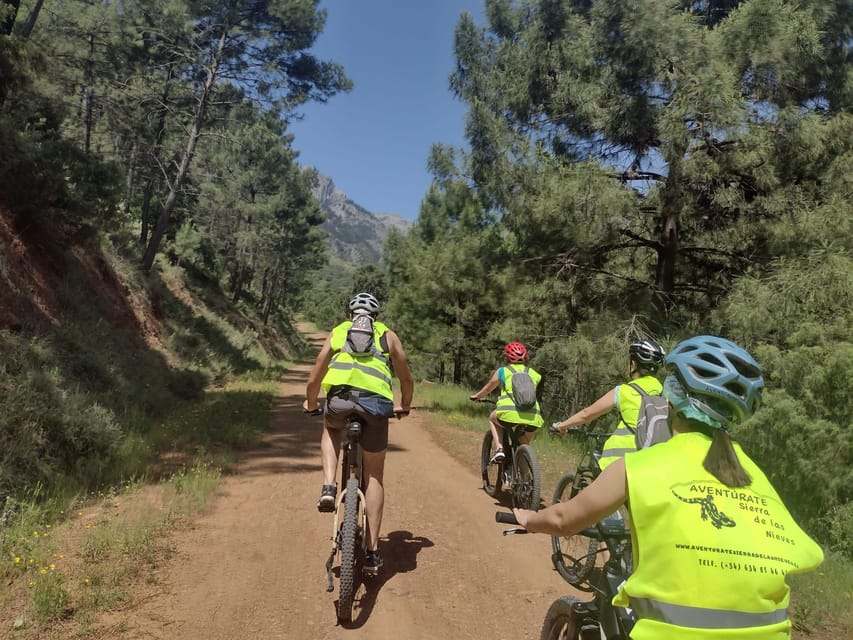 Electric mountain bike in Sierra de las Nieves national park - Riding the circular mountain route: what the trail feels like