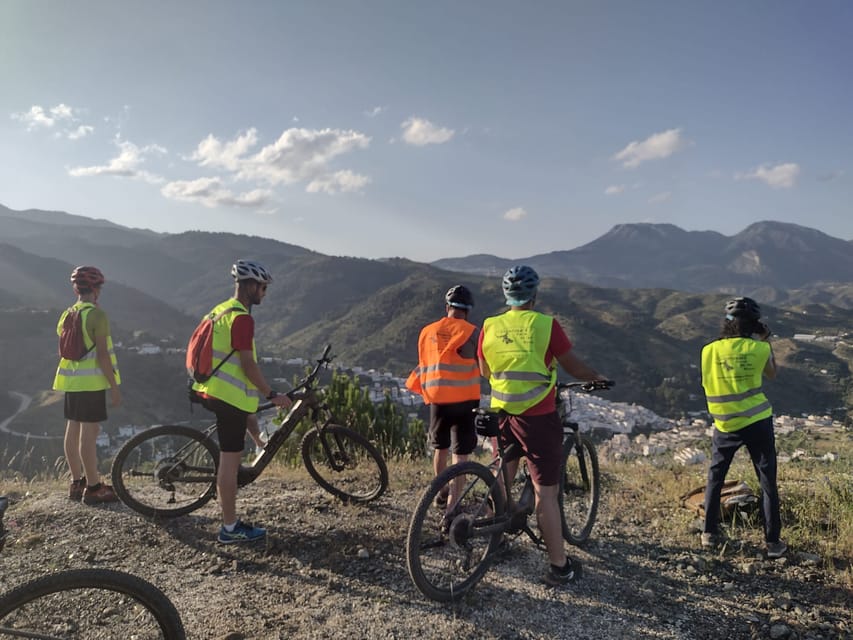 Electric mountain bike in Sierra de las Nieves national park - Your ebike setup: how the motor help changes the ride