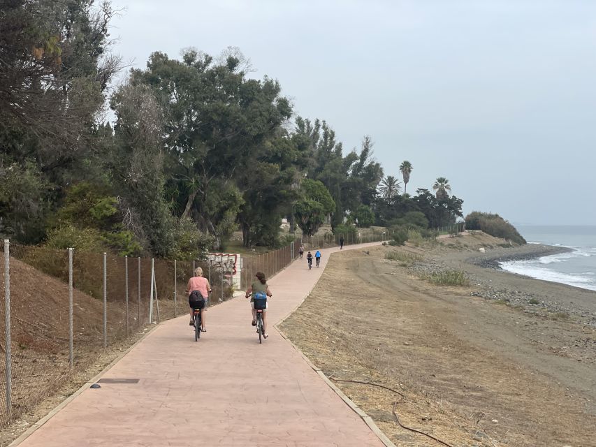 Estepona Bike Tour - Whitewashed streets, murals, gardens, and the feeling of getting lost (on purpose)