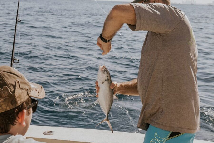 Estepona: Fishing Tour StartFisher 1060 - What the crew does with you, not just for you