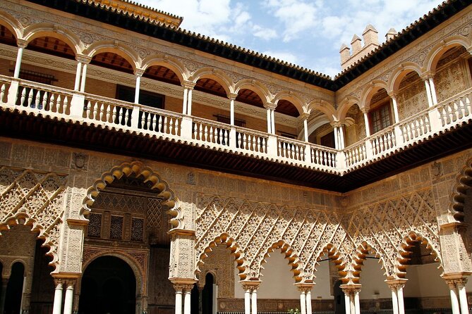 Excursion from Malaga to Seville with tickets to the Real Alcázar - Real Alcázar Guided Tour: What You Gain From the 90 Minutes
