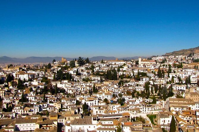Excursion to Granada from Malaga - The Coach Ride From Malaga: How the Guide Helps