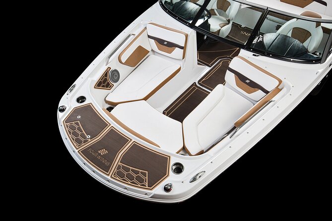 FourWinns HD240 boat rental for 10 people 4 hours - The 4-Hour Flow: How Your Half Day Breaks Down on the Water