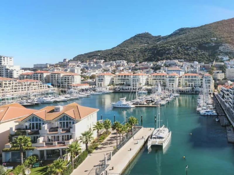 From Costa del Sol: Gibraltar Day Trip with Free Time - Food choices and how to budget your meal break