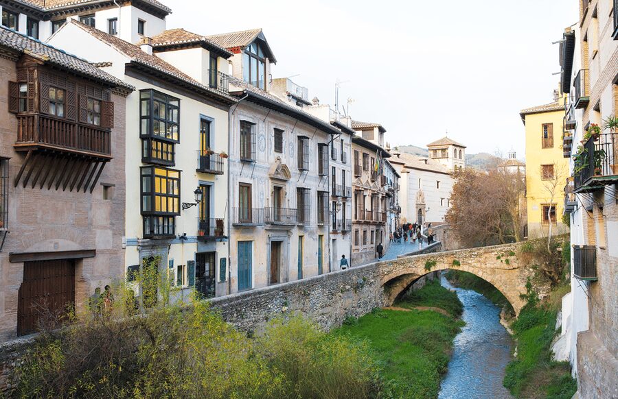 From Costa del Sol: Granada Day Trip Free Time 5h - The Costa del Sol to Granada coach ride, with context you’ll actually use
