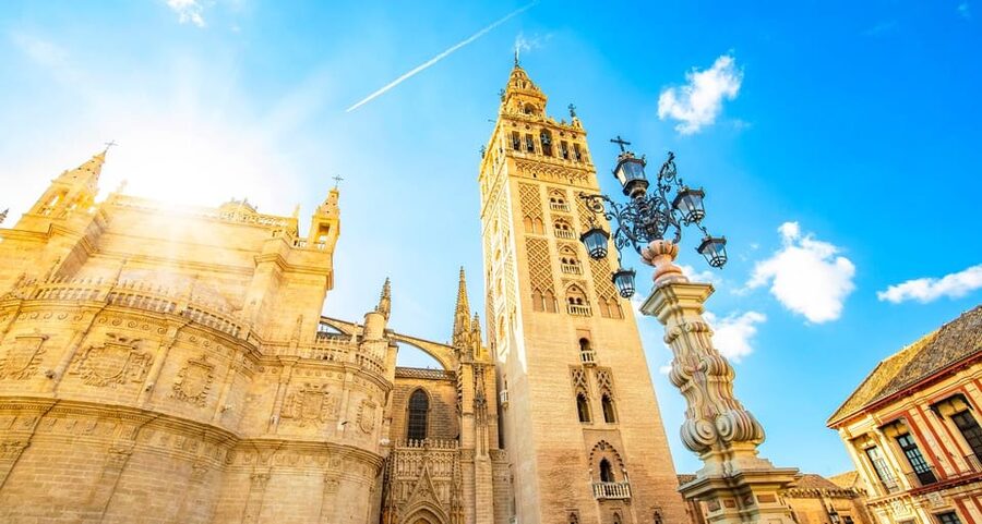 From Costa del Sol: Guided Tour of Seville - The tour rhythm: Cathedral day, with free time stitched in
