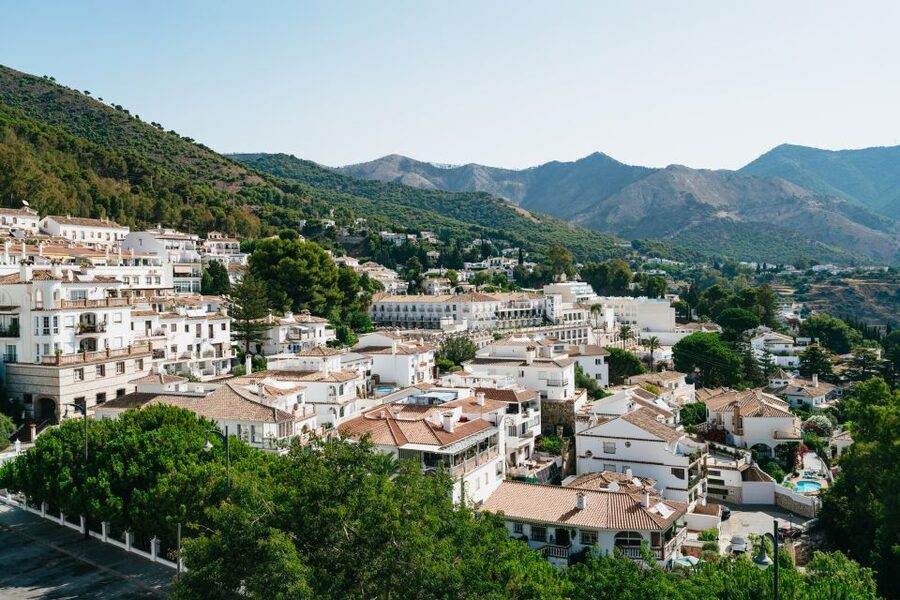 From Costa del Sol: Mijas, Marbella and Puerto Banús Tour - Marbella Gets a Quick Orientation, Then You Walk Real Streets