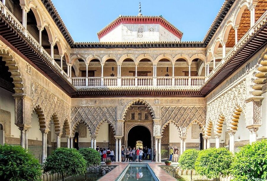 From Costa del Sol: Seville and Royal Alcázar Palace - Barrio de Santa Cruz: How to Walk the Historic Jewish Quarter Without Getting Lost