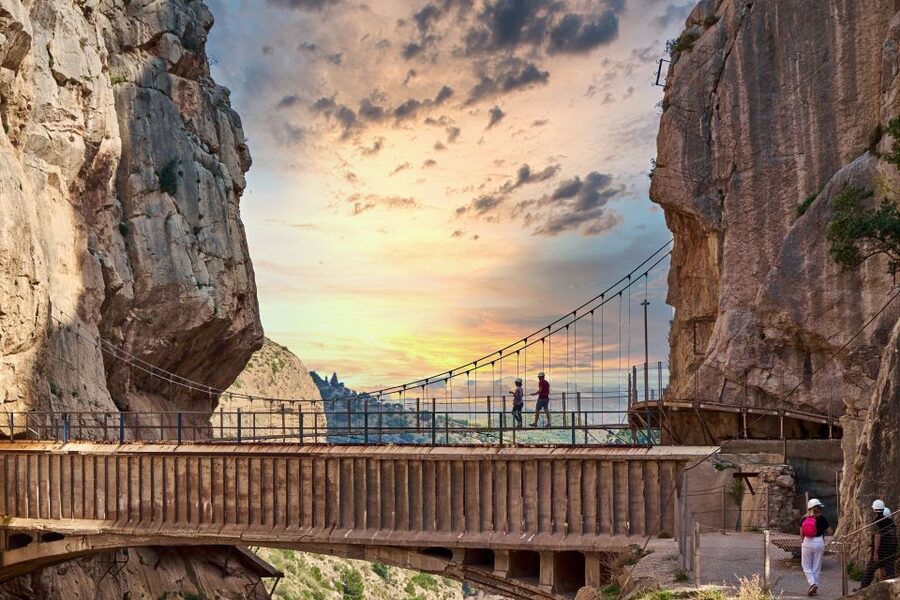 From Fuengirola: Caminito del Rey Guided Day Trip - Pace, Crowds, and Group Size Reality Check