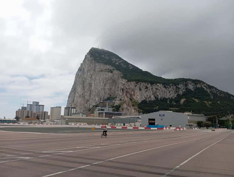 From Fuengirola: Gibraltar Day Trip - Getting from Fuengirola to Gibraltar, and why timing is everything